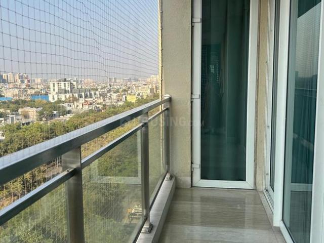 3 BHK Apartment in Sector 121 for rent Noida. The reference number is 16941652