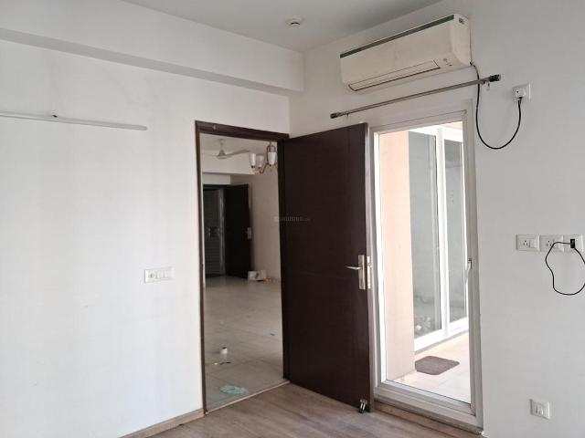 3 BHK Apartment in Sector 121 for rent Noida. The reference number is 19890324