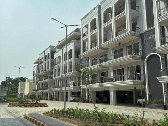 3 BHK Apartment in Sector 127 for resale Sahibzada Ajit Singh Nagar. The reference number is 17317538