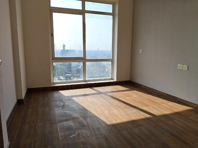 3 BHK Apartment in Sector 128 for rent Noida. The reference number is 19523309