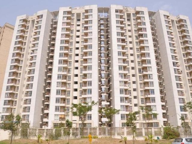 3 BHK Apartment in Sector 128 for resale Noida. The reference number is 20473774