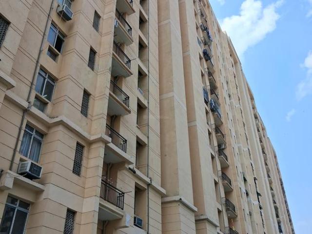 3 BHK Apartment in Sector 129 for rent Noida. The reference number is 20373418