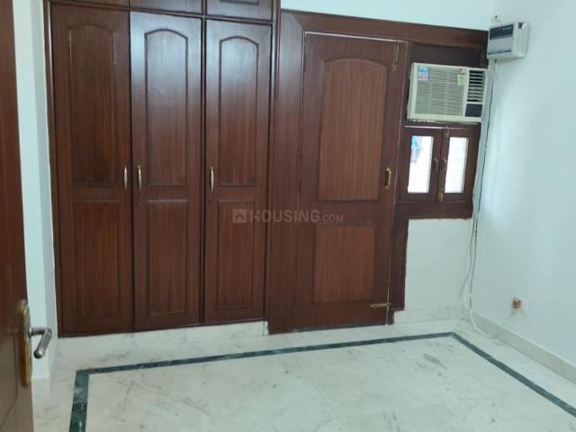 3 BHK Apartment in Sector 12 Dwarka for rent New Delhi. The reference number is 20419364