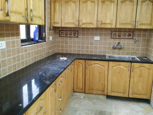3 BHK Apartment in Sector 12 Dwarka for rent New Delhi. The reference number is 20712931