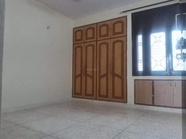 3 BHK Apartment in Sector 12 Dwarka for rent New Delhi. The reference number is 20862140