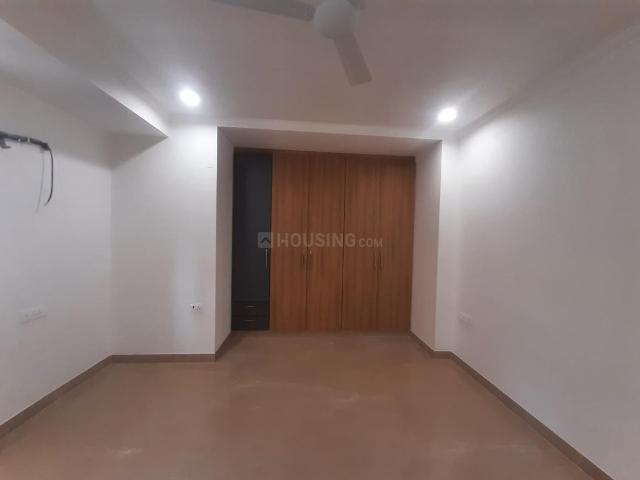 4 BHK Apartment in Sector 5 Dwarka for resale South West Delhi. The reference number is 17052243