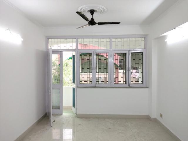 3 BHK Apartment in Sector 12 Dwarka for resale New Delhi. The reference number is 19764829