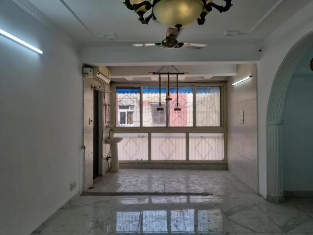 3 BHK Apartment in Sector 12 Dwarka for resale New Delhi. The reference number is 20038140
