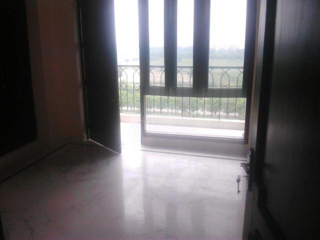 3 BHK Apartment in Sector 12 Dwarka for resale New Delhi. The reference number is 20293754