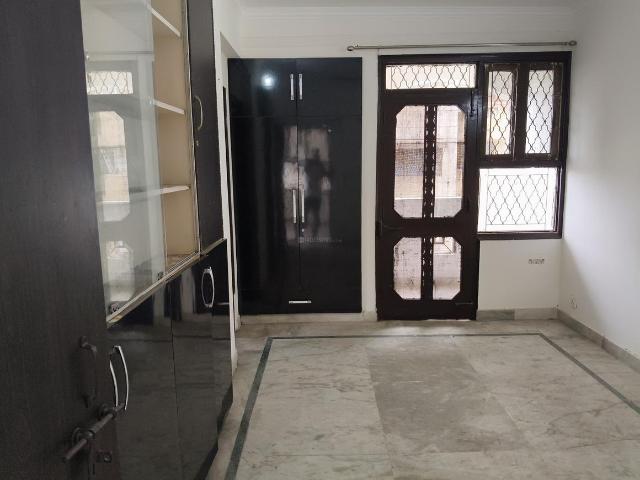3 BHK Apartment in Sector 12 Dwarka for resale New Delhi. The reference number is 20853041