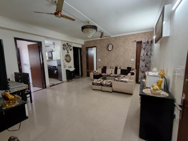 3 BHK Apartment in Sector 12 for rent Gurgaon. The reference number is 18246428