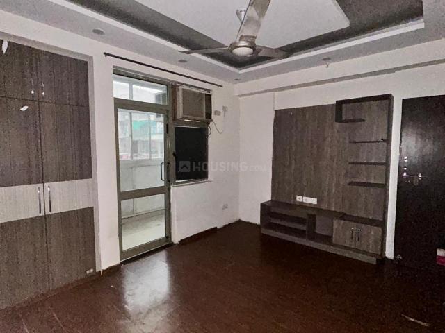 3 BHK Apartment in Sector 133 for rent Noida. The reference number is 19982659