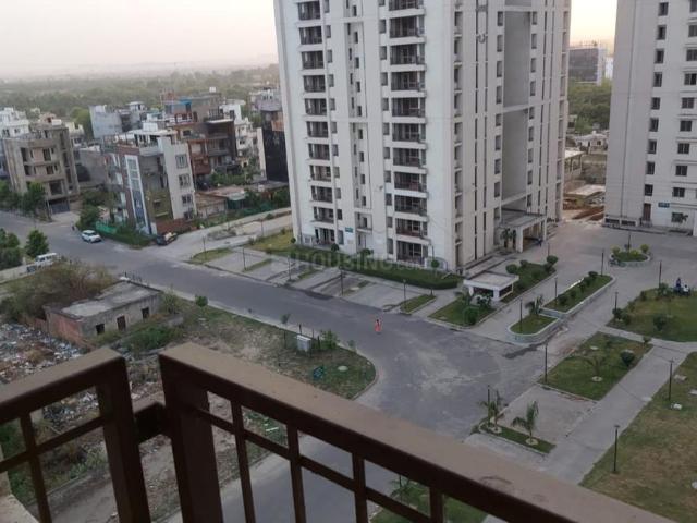 3 BHK Apartment in Sector 133 for rent Noida. The reference number is 20568736