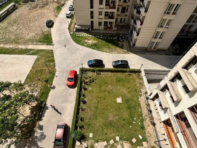 3 BHK Apartment in Sector 133 for resale Noida. The reference number is 20786578