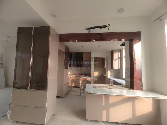 3 BHK Apartment in Sector 131 for rent Noida. The reference number is 20547542