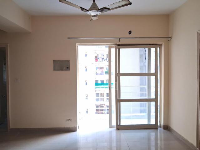 3 BHK Apartment in Sector 137 for rent Noida. The reference number is 18862484