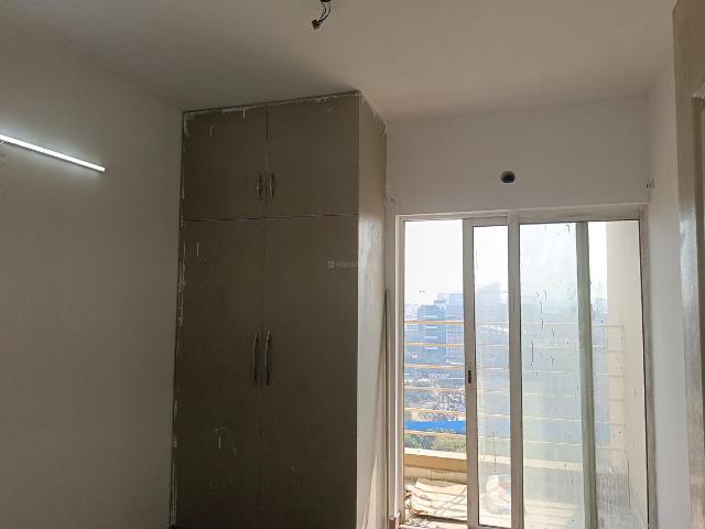 3 BHK Apartment in Sector 137 for rent Noida. The reference number is 19350099