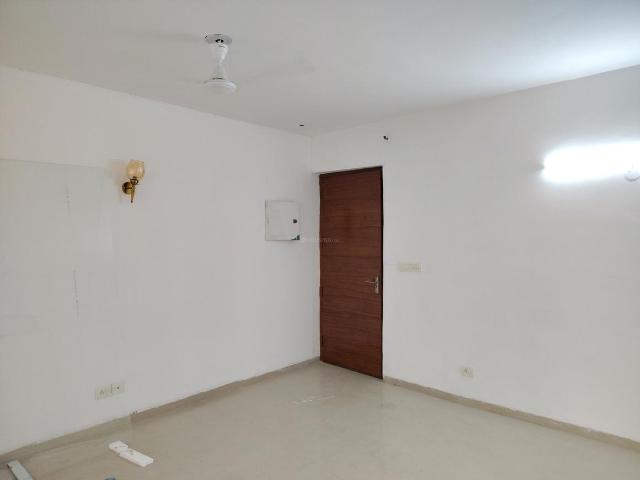 3 BHK Apartment in Sector 137 for rent Noida. The reference number is 19790095