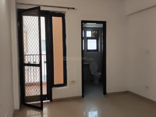 3 BHK Apartment in Sector 137 for rent Noida. The reference number is 19854048
