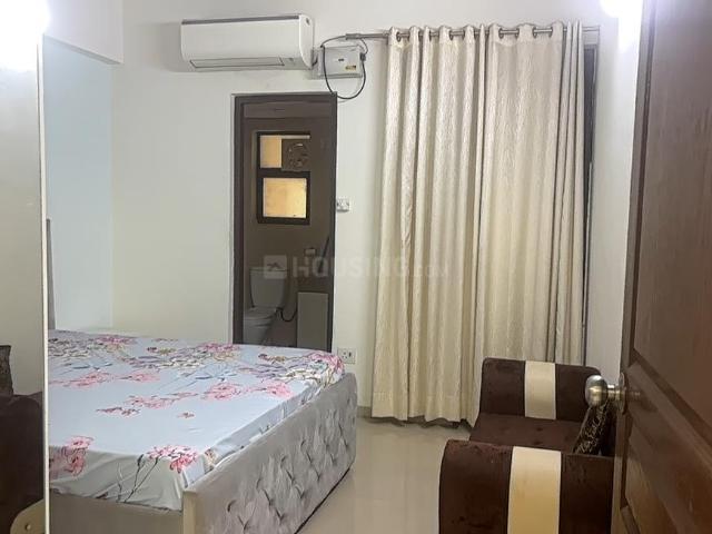 3 BHK Apartment in Sector 137 for rent Noida. The reference number is 19927497