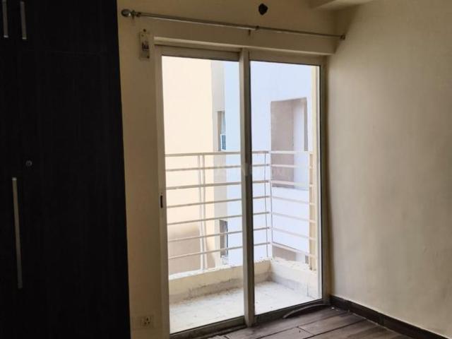 3 BHK Apartment in Sector 137 for rent Noida. The reference number is 20013616