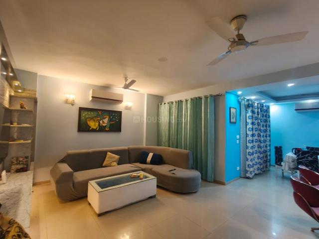 3 BHK Apartment in Sector 137 for rent Noida. The reference number is 20193775
