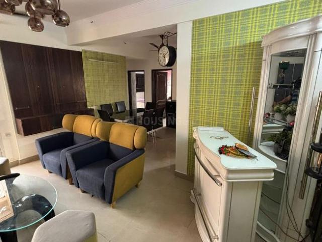 3 BHK Apartment in Sector 137 for rent Noida. The reference number is 20243770