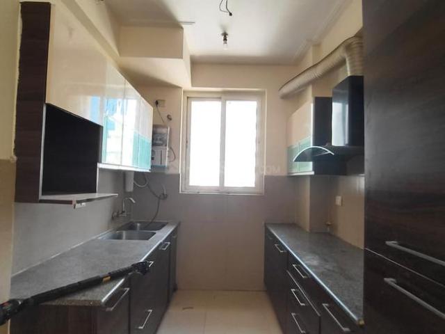 3 BHK Apartment in Sector 137 for rent Noida. The reference number is 20382779