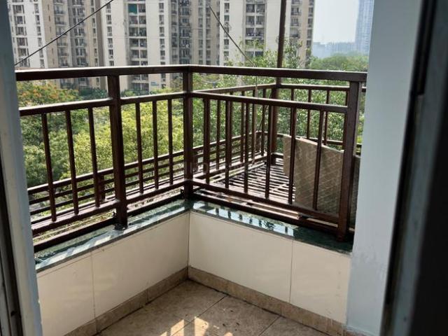 3 BHK Apartment in Sector 137 for rent Noida. The reference number is 20593827