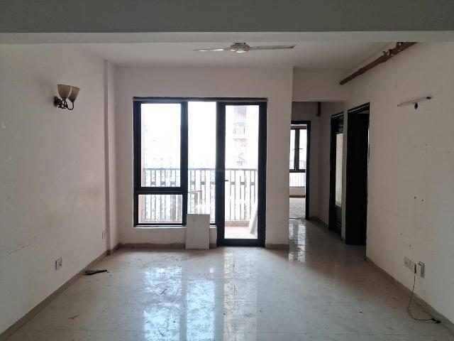 3 BHK Apartment in Sector 137 for rent Noida. The reference number is 20660354