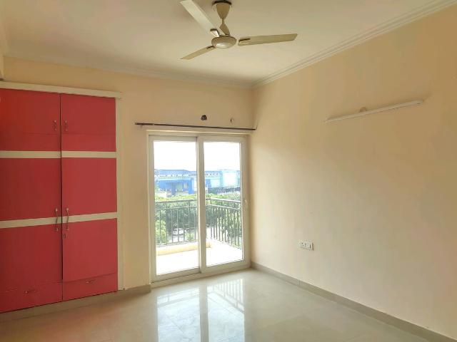 3 BHK Apartment in Sector 137 for resale Noida. The reference number is 15022740