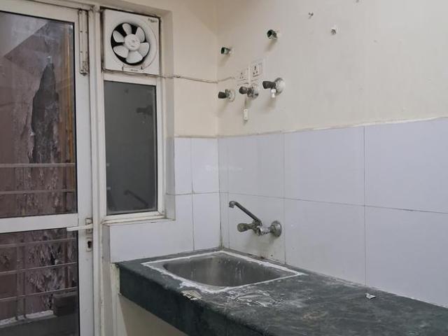 3 BHK Apartment in Sector 137 for resale Noida. The reference number is 19598803