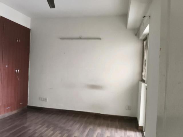 3 BHK Apartment in Sector 137 for resale Noida. The reference number is 20294549