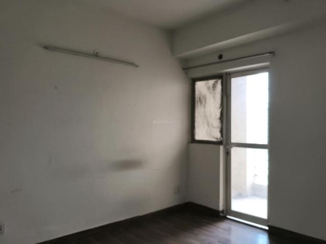 3 BHK Apartment in Sector 137 for resale Noida. The reference number is 20476293