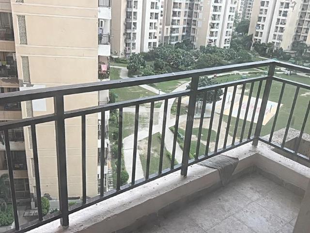 3 BHK Apartment in Sector 134 for rent Noida. The reference number is 18320065