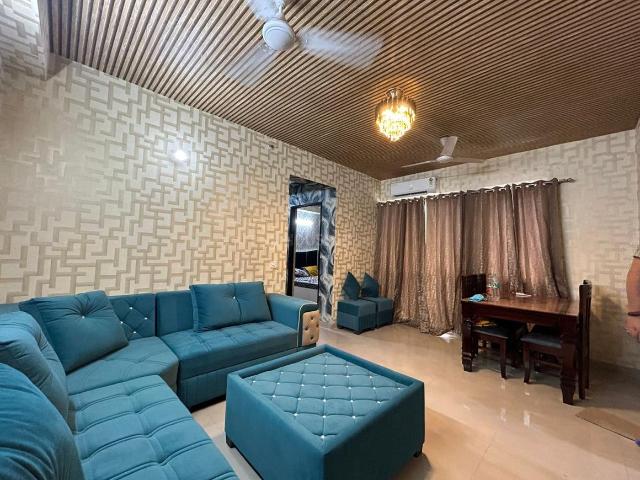 3 BHK Apartment in Sector 134 for rent Noida. The reference number is 19807863