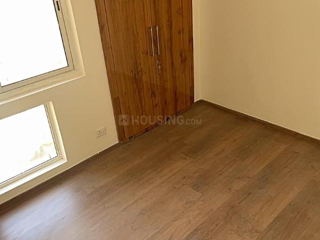 3 BHK Apartment in Sector 134 for rent Noida. The reference number is 20098211