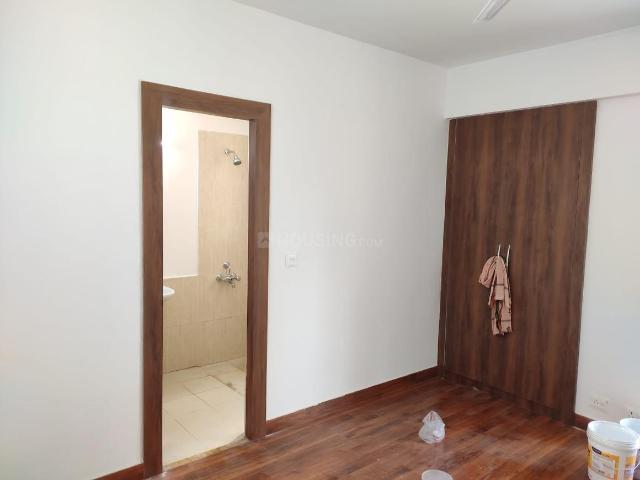 3 BHK Apartment in Sector 134 for resale Noida. The reference number is 19939006