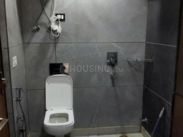 3 BHK Apartment in Sector 5 Dwarka for resale New Delhi. The reference number is 18062902