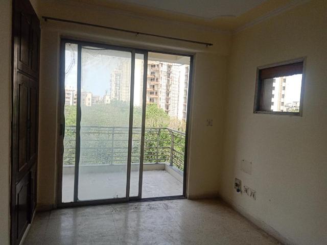 3 BHK Apartment in Sector 13 Dwarka for resale New Delhi. The reference number is 19782819