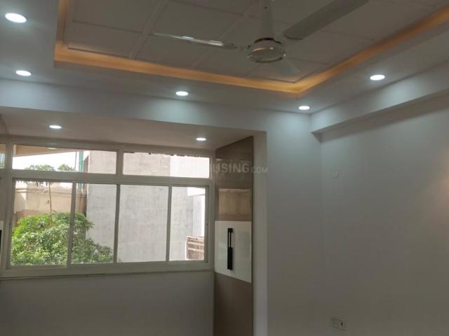 3 BHK Apartment in Sector 13 Dwarka for resale New Delhi. The reference number is 20407990