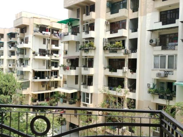 3 BHK Apartment in Sector 13 Dwarka for resale New Delhi. The reference number is 20574246