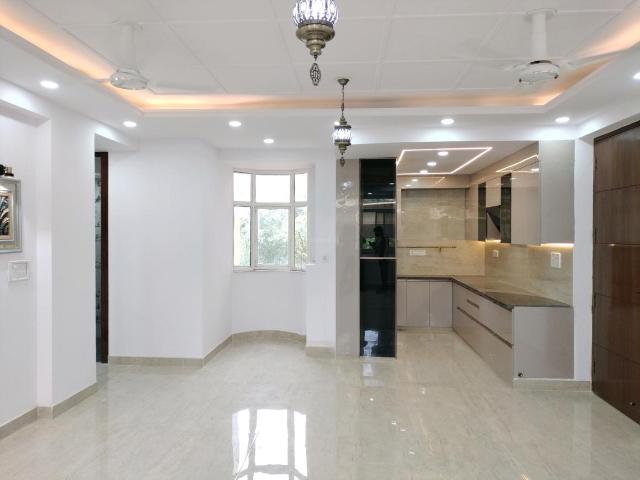 3 BHK Apartment in Sector 13 Dwarka for resale New Delhi. The reference number is 20574230