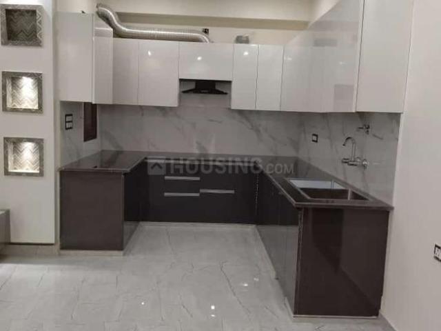3 BHK Apartment in Sector 13 for resale Gurgaon. The reference number is 19629397