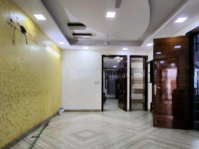 3 BHK Apartment in Sector 13 Rohini for rent New Delhi. The reference number is 20633994