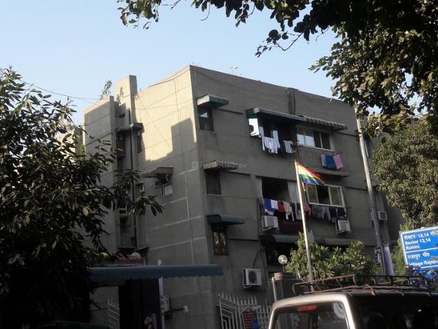 3 BHK Apartment in Sector 13 Rohini for resale New Delhi. The reference number is 15744884