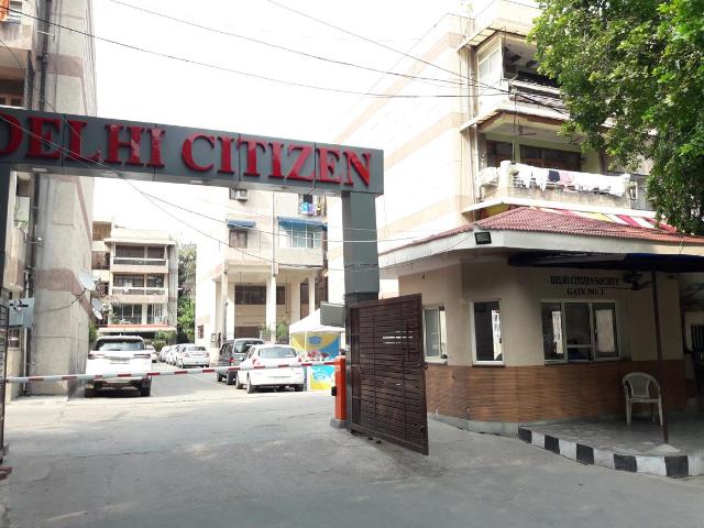 3 BHK Apartment in Sector 13 Rohini for resale New Delhi. The reference number is 15748022