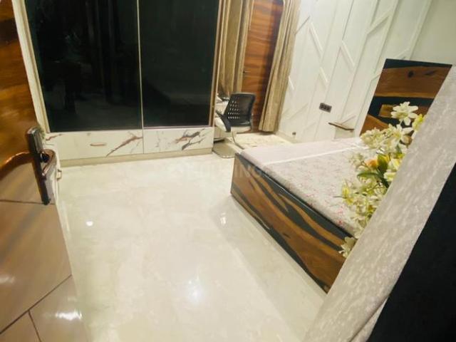 3 BHK Apartment in Sector 13 Rohini for resale New Delhi. The reference number is 20343569