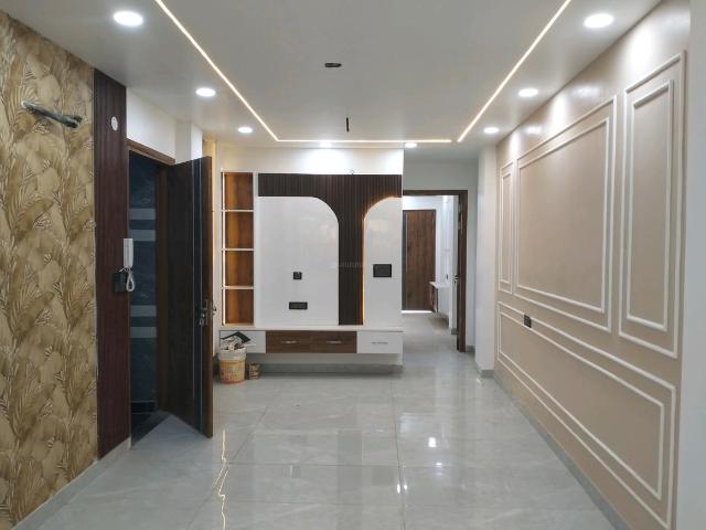 3 BHK Apartment in Sector 1 Rohini for resale New Delhi. The reference number is 20491844