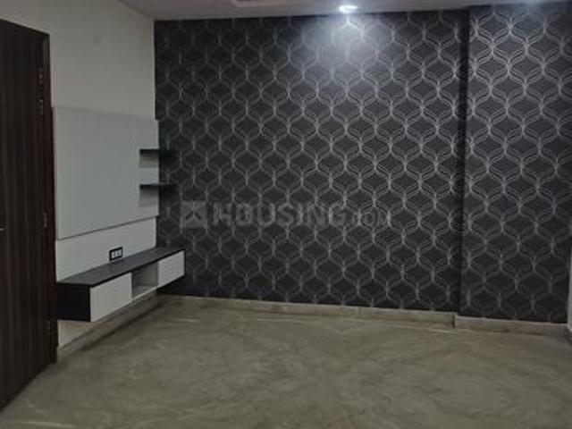 3 BHK Apartment in Sector 24 Rohini for rent New Delhi. The reference number is 20523725